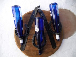 Fondo barrica soporte de tres botellas